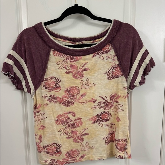 We The Free Tops - We The Free Purple and Cream Floral Short Sleeve Top